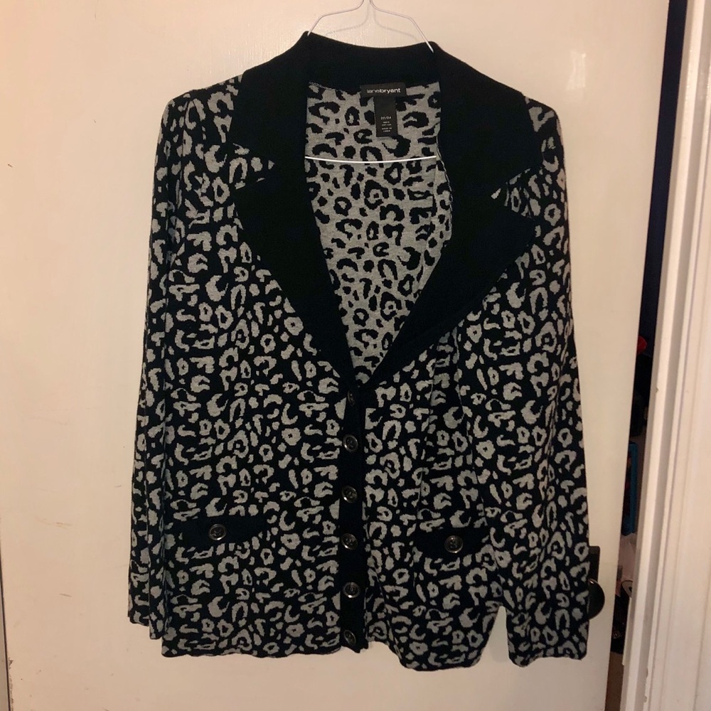 22/24 Women’s Leopard Sweater